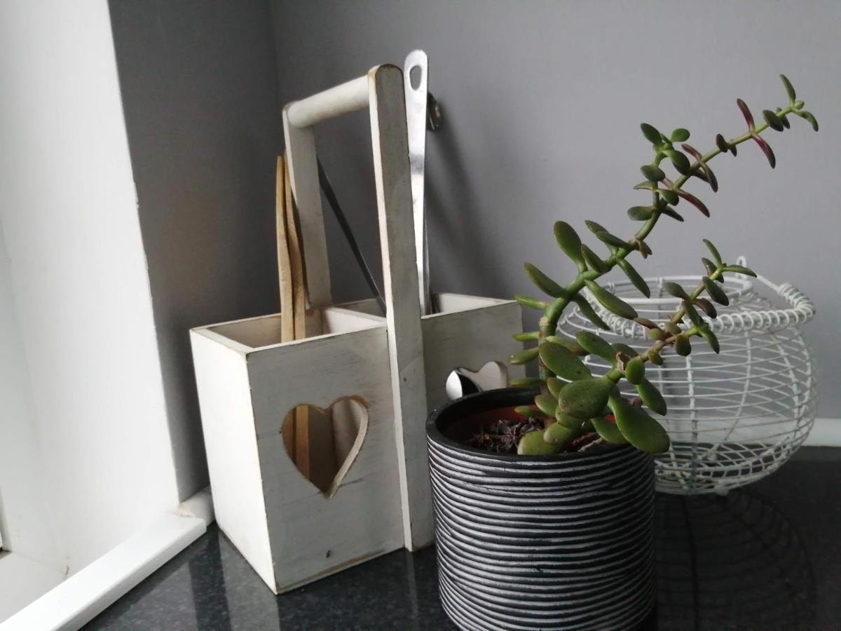 Nest Holiday Home Central Callander, Trossachs Self-Catering エクステリア 写真