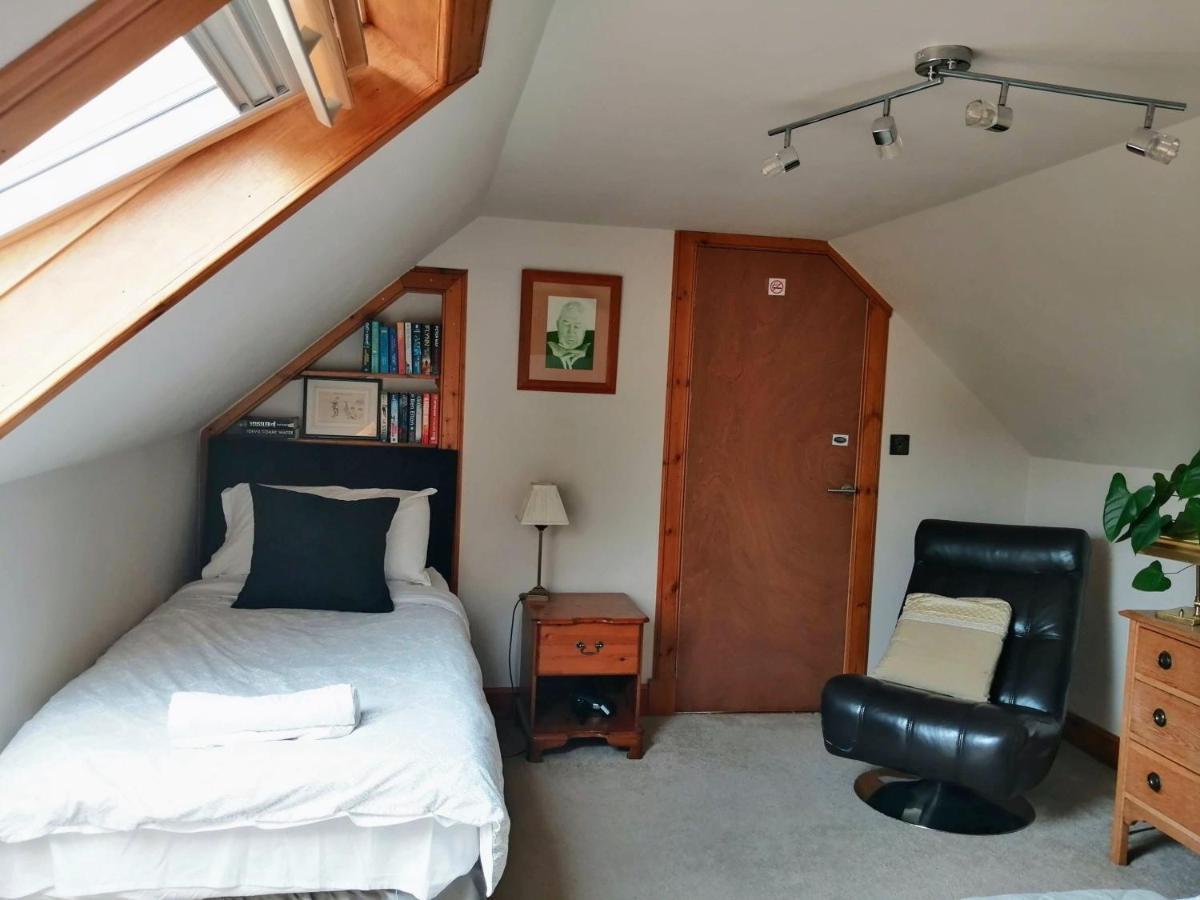 Nest Holiday Home Central Callander, Trossachs Self-Catering エクステリア 写真