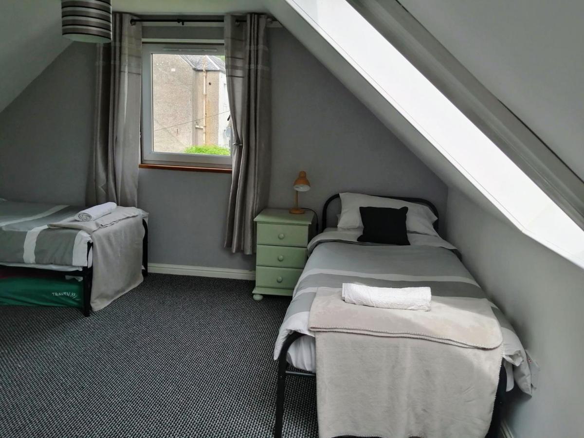 Nest Holiday Home Central Callander, Trossachs Self-Catering エクステリア 写真